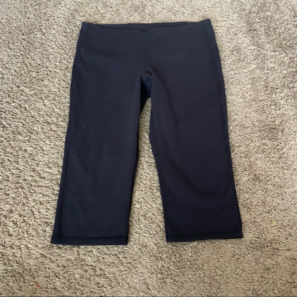 Athleta crops size M